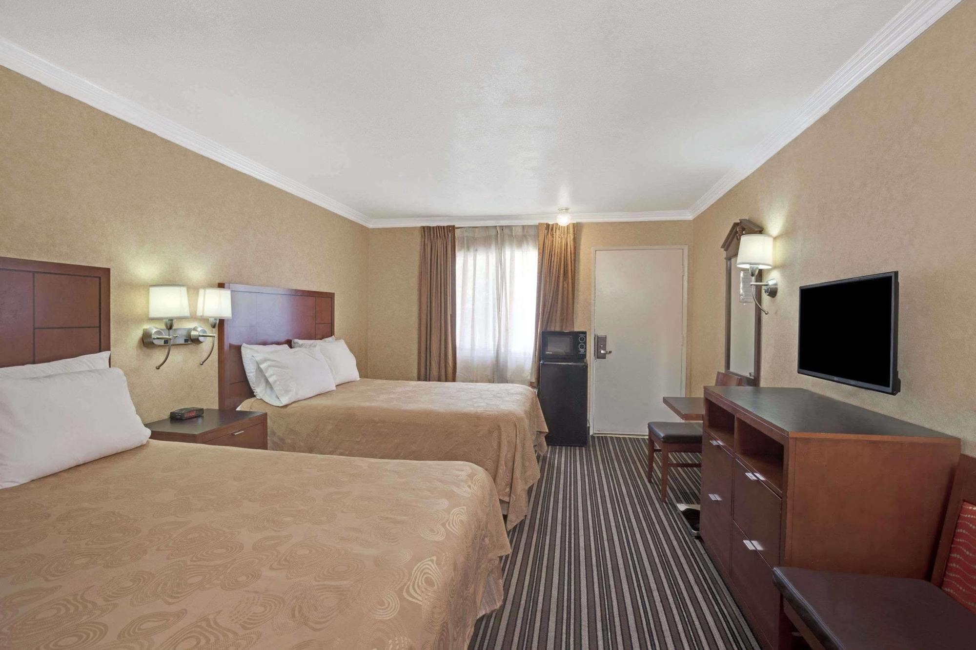 Buena Park Inn Εξωτερικό φωτογραφία